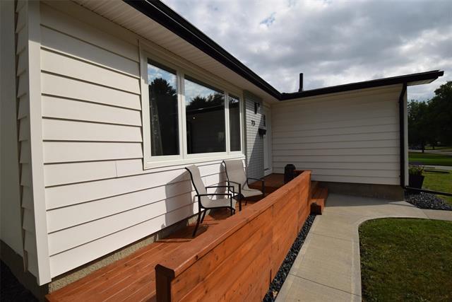 73 Holt Dr, Winnipeg, MB - Outdoor With Exterior