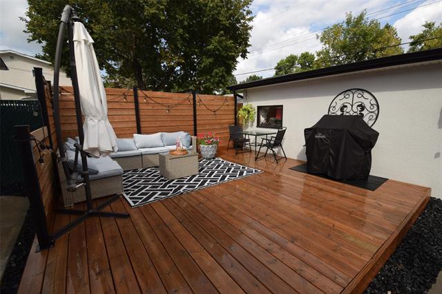 73 Holt Dr, Winnipeg, MB - Outdoor With Deck Patio Veranda With Exterior