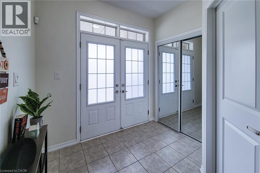 11 Esther Crescent, Thorold, ON - Indoor Photo Showing Other Room