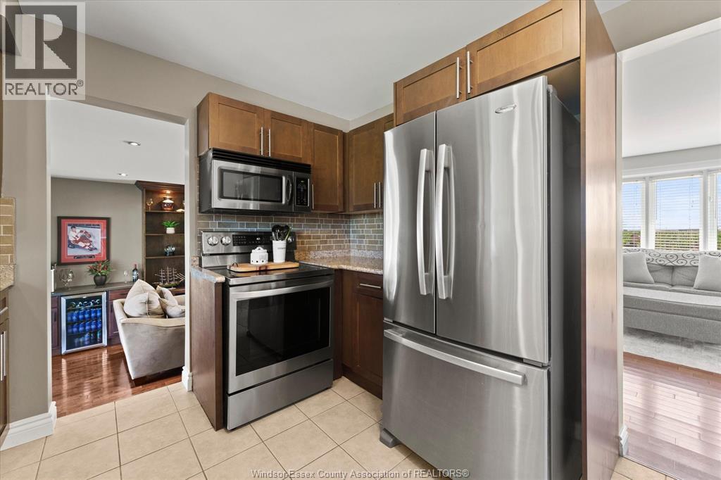 561 County Rd 2, Lakeshore, ON - Indoor Photo Showing Kitchen