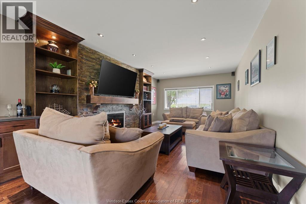 561 County Rd 2, Lakeshore, ON - Indoor Photo Showing Living Room With Fireplace
