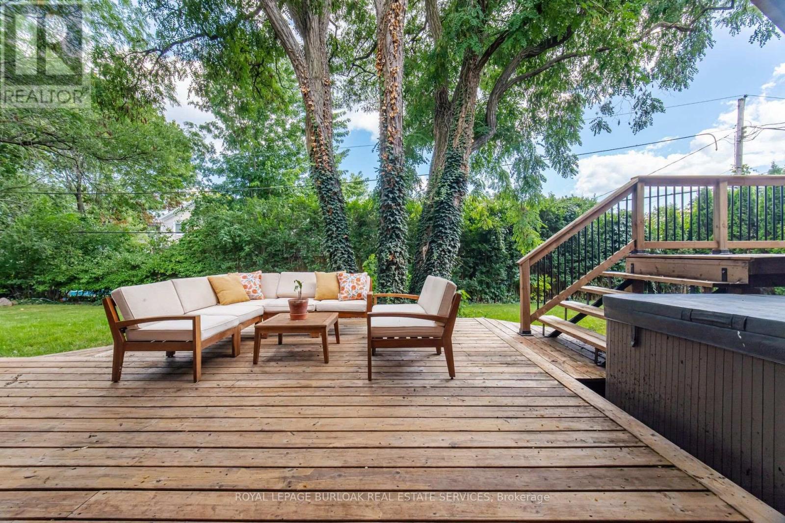 5216 Alton Road, Burlington, ON - Outdoor With Deck Patio Veranda