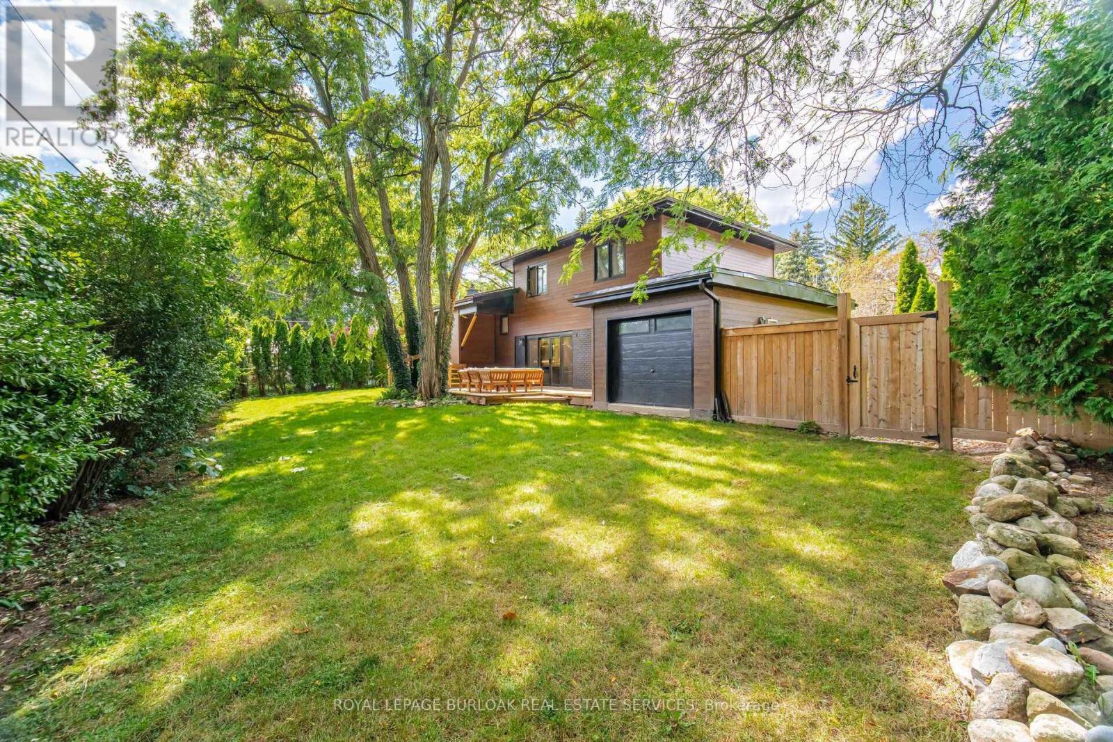 5216 Alton Road, Burlington, ON - Outdoor