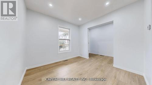160 Picton Street E, Hamilton, ON - Indoor Photo Showing Other Room