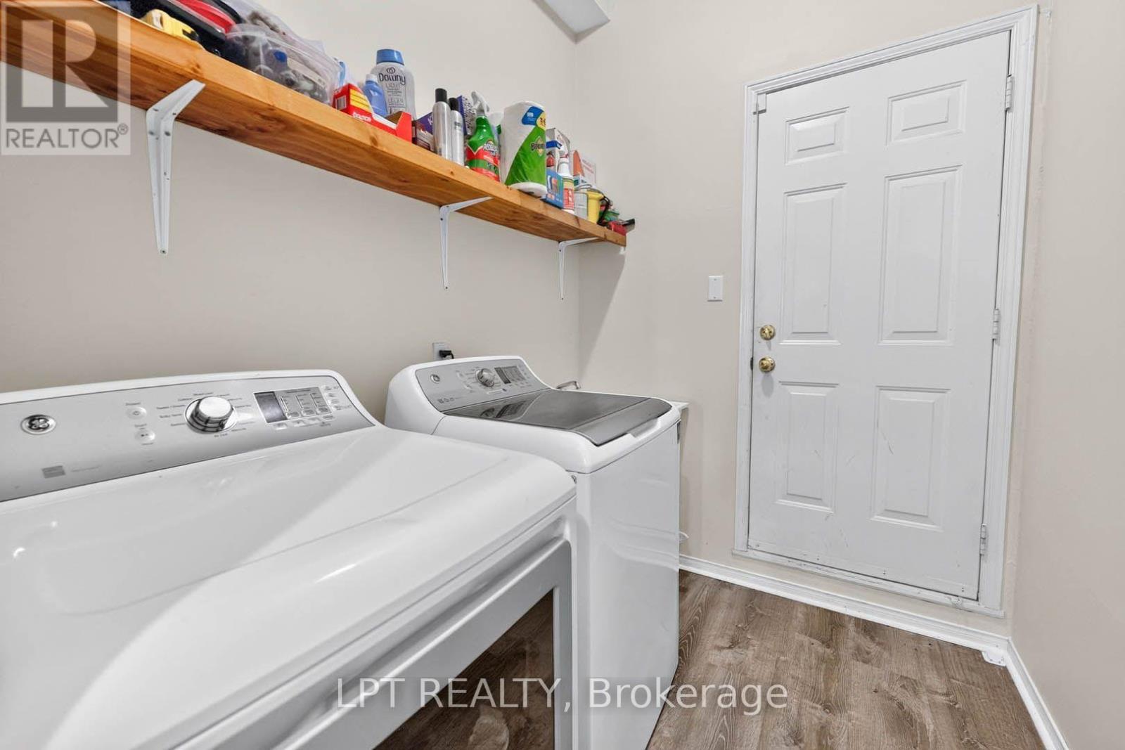 43 Liam Drive, Hamilton, ON - Indoor Photo Showing Laundry Room
