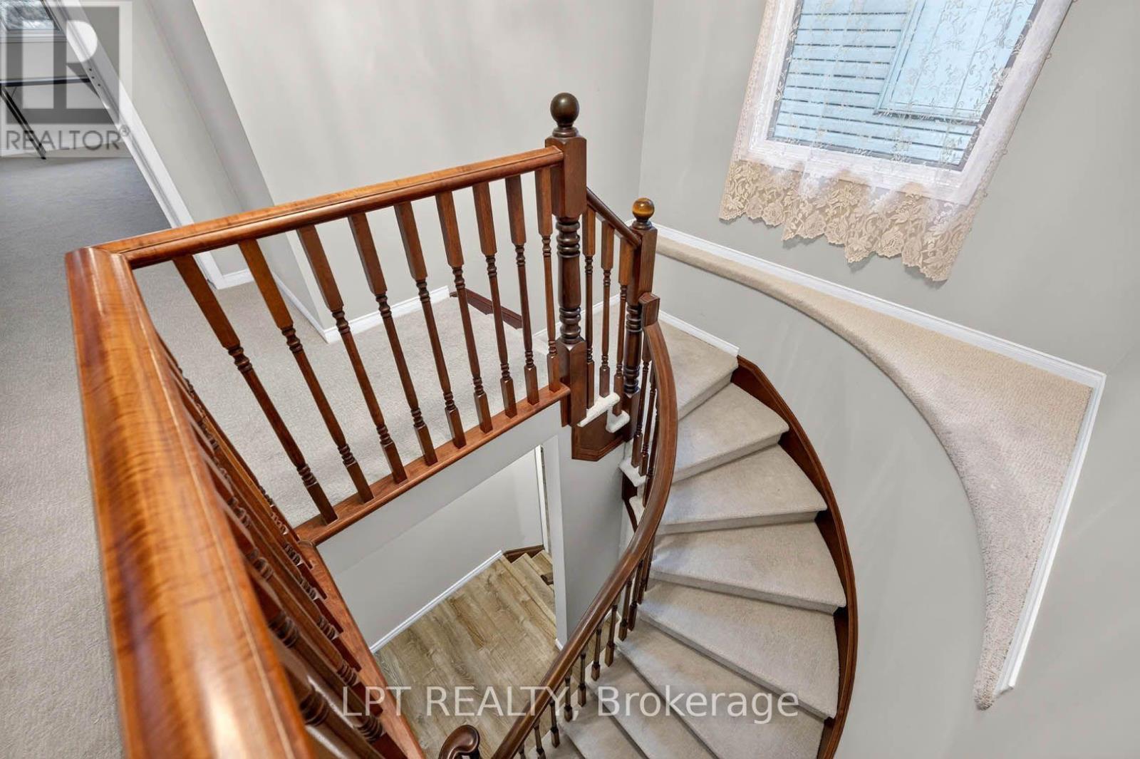 43 Liam Drive, Hamilton, ON - Indoor Photo Showing Other Room