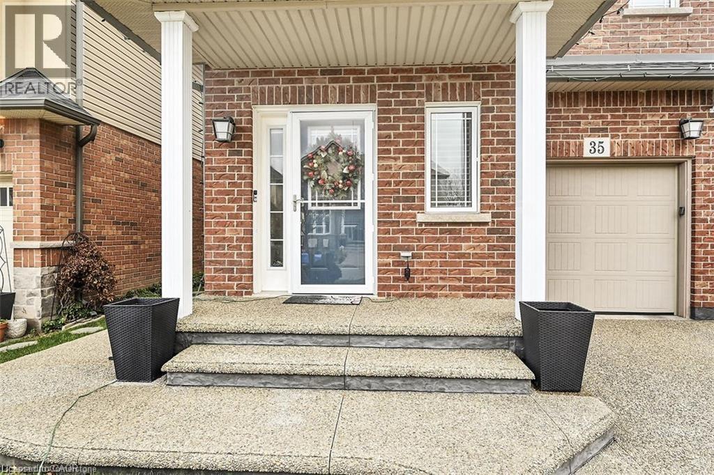 35 Willowbanks Terrace, Hamilton, ON - Outdoor With Exterior