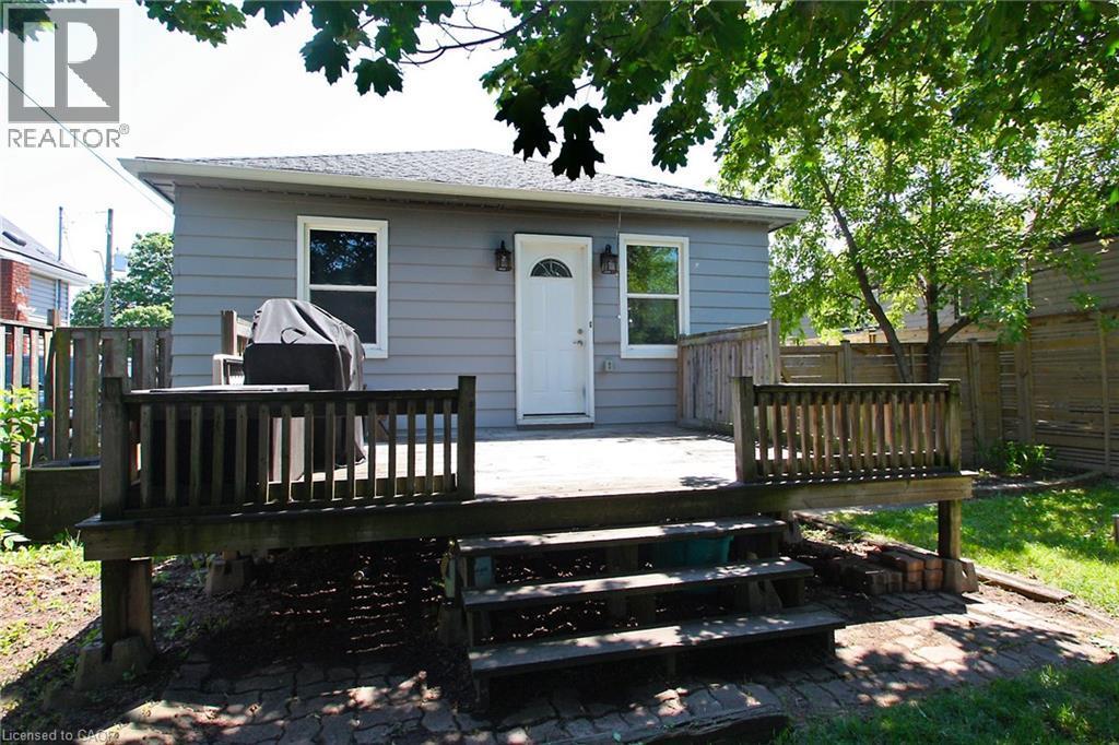 Rear Deck - 7 Lampton Place, Hamilton, ON - Outdoor
