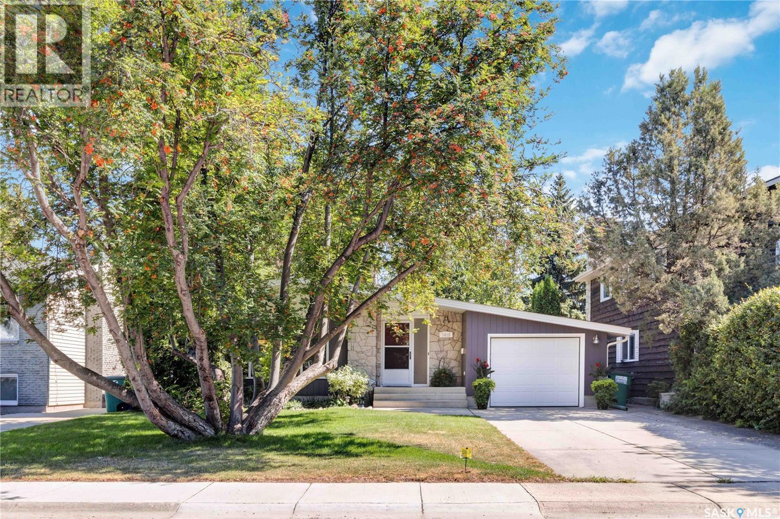 1415 Park Avenue, Saskatoon, SK - Outdoor