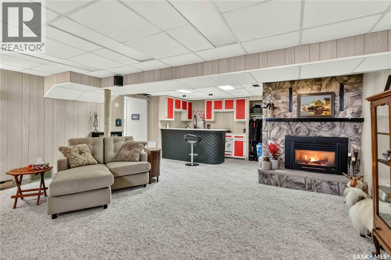 1415 Park Avenue, Saskatoon, SK - Indoor With Fireplace