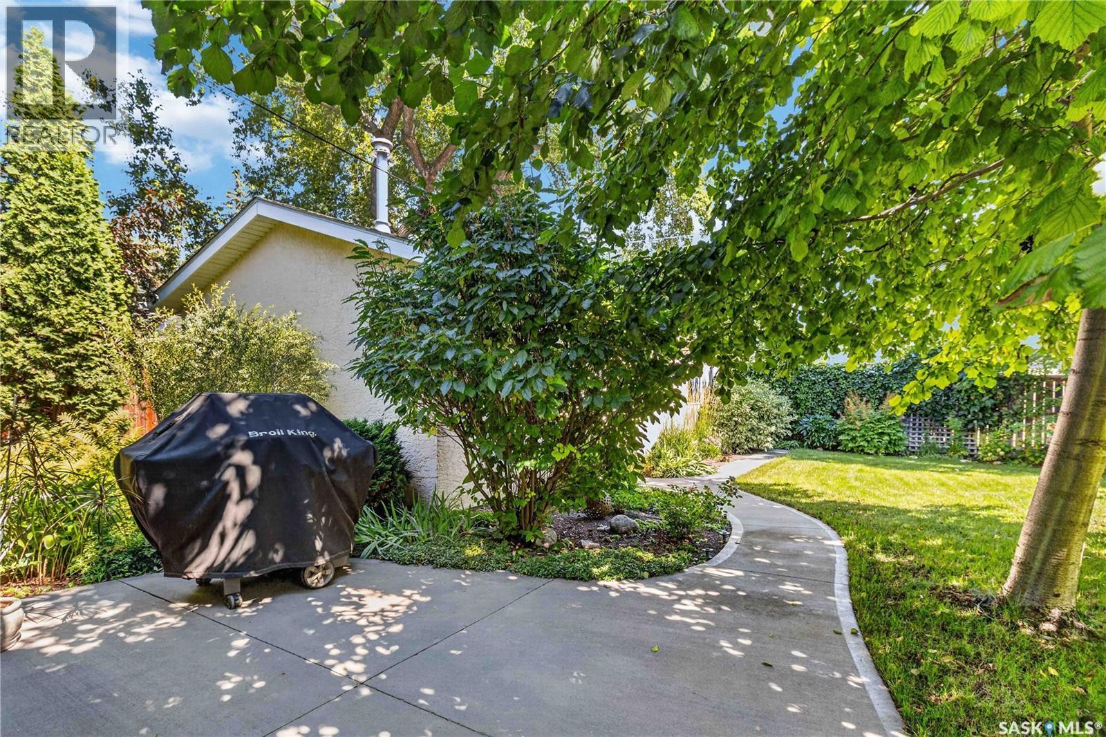 1415 Park Avenue, Saskatoon, SK - Outdoor