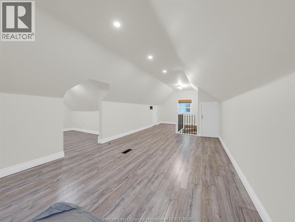 2584 Chilver, Windsor, ON - Indoor Photo Showing Other Room