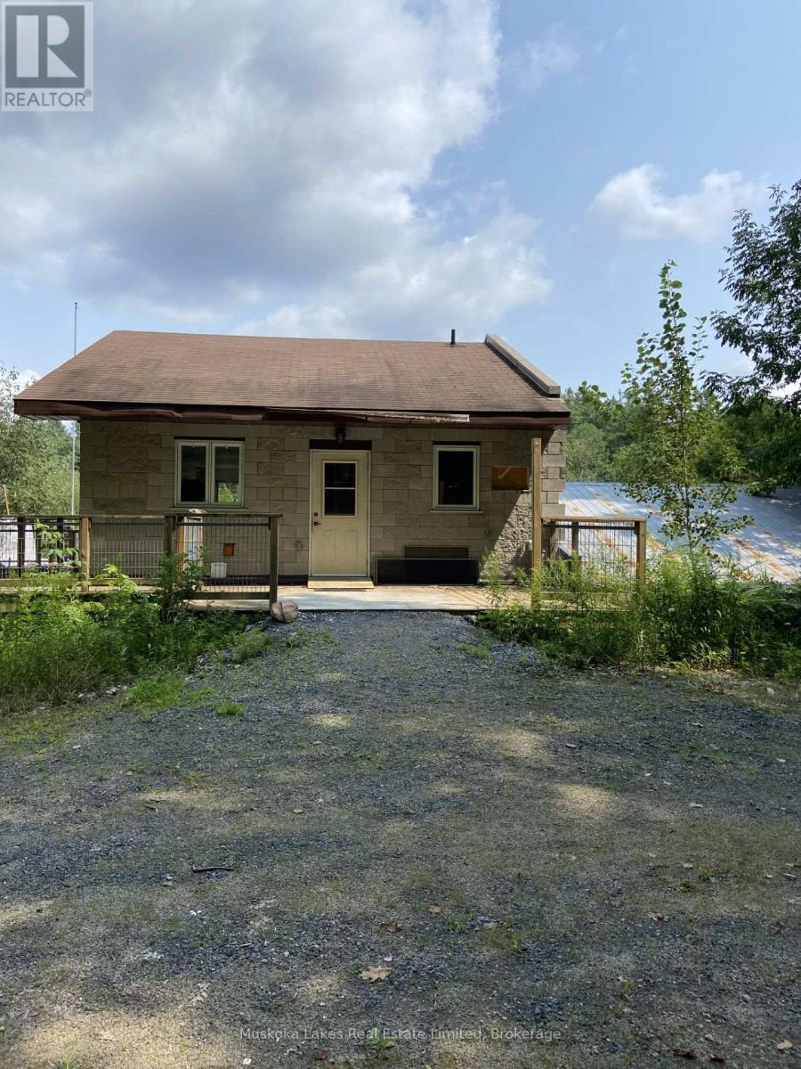 21 Ferndale Road, Muskoka Lakes (Medora), ON - Outdoor