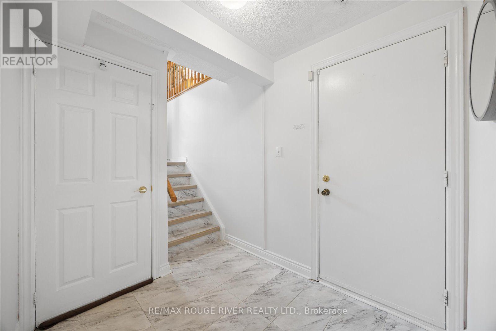 45 Mccrimmon Crescent, Clarington, ON - Indoor Photo Showing Other Room