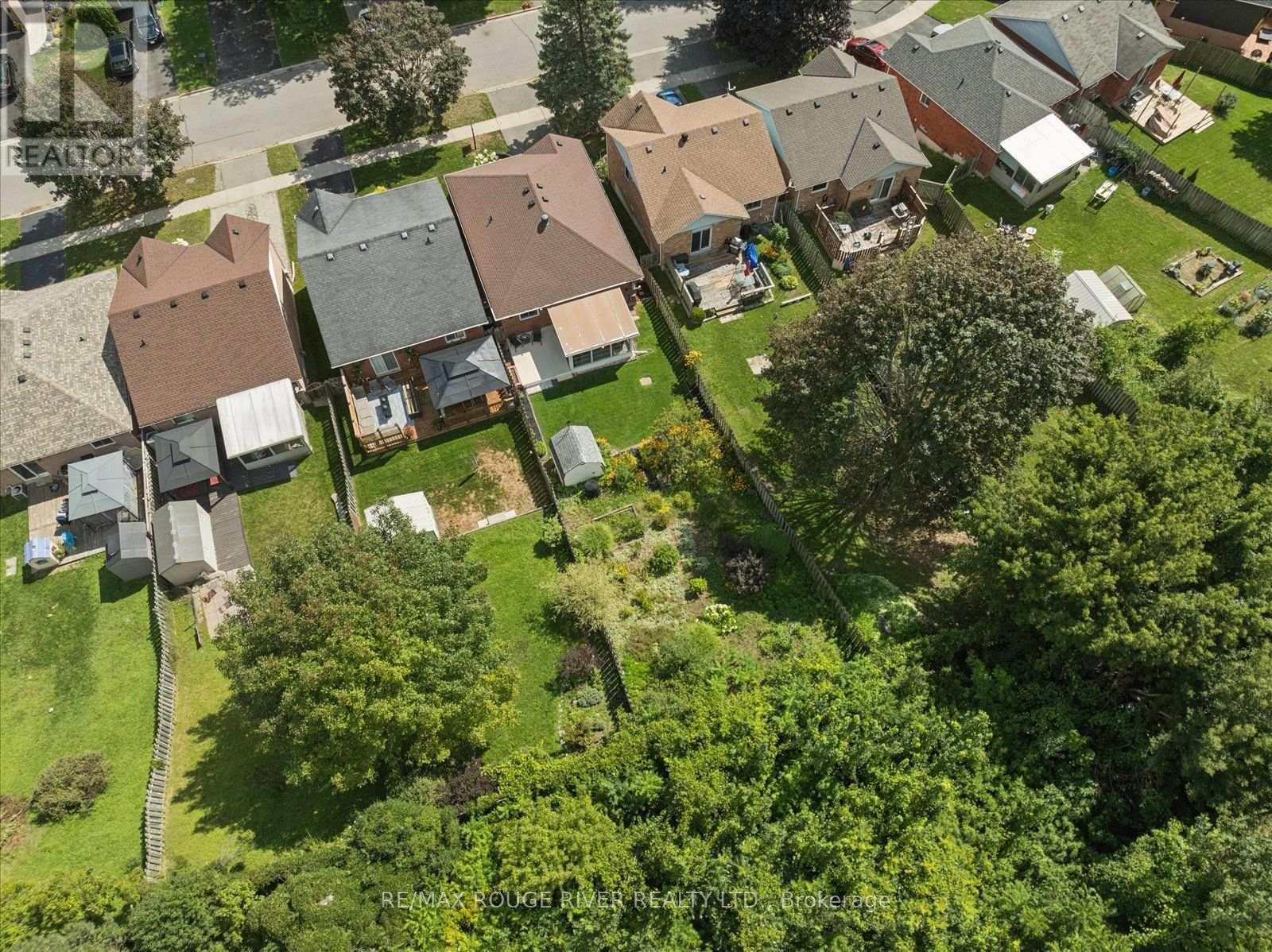 45 Mccrimmon Crescent, Clarington, ON - Outdoor With View