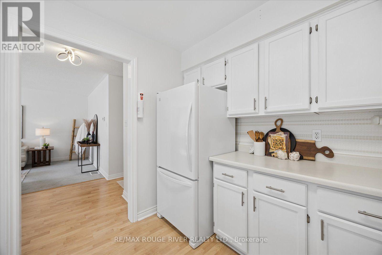 45 Mccrimmon Crescent, Clarington, ON - Indoor