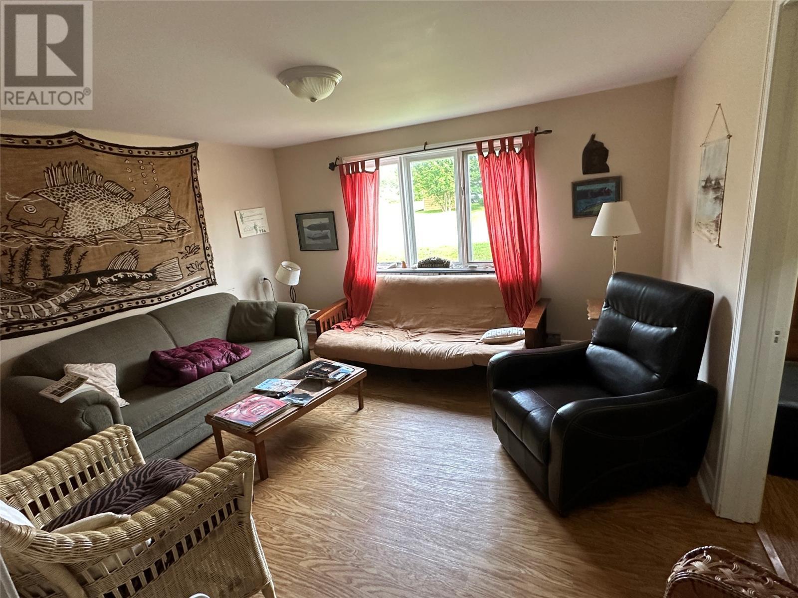 32 Marsh Road, Hants Harbour, NL - Indoor Photo Showing Living Room