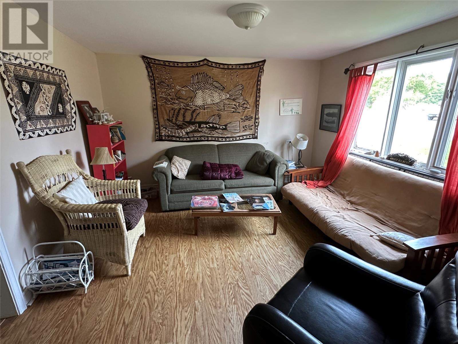 32 Marsh Road, Hants Harbour, NL - Indoor Photo Showing Living Room