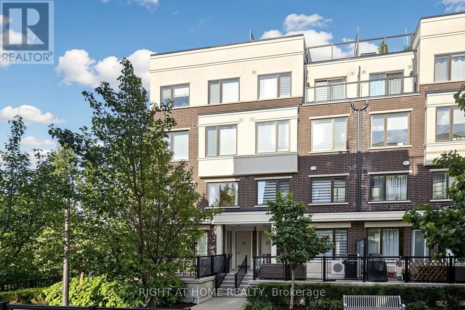 75 - 400 Alex Garner Circle, Aurora, ON - Outdoor With Facade