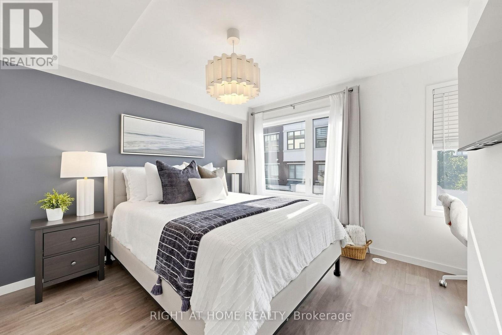 75 - 400 Alex Garner Circle, Aurora, ON - Indoor Photo Showing Bedroom