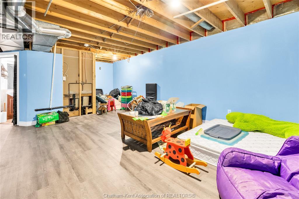 9745 Eberts Line, Chatham-Kent, ON - Indoor Photo Showing Basement