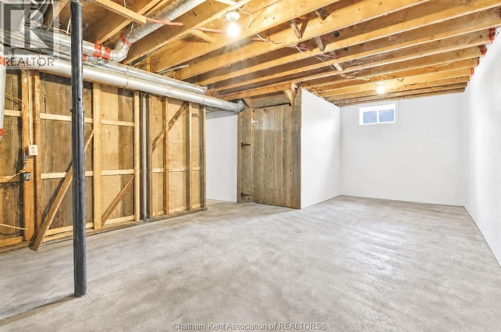 9745 Eberts Line, Chatham-Kent, ON - Indoor Photo Showing Basement