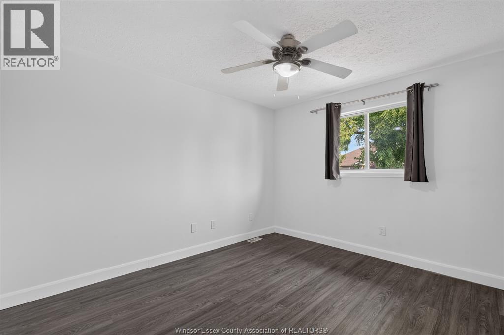 828 Michael Drive, Tecumseh, ON - Indoor Photo Showing Other Room
