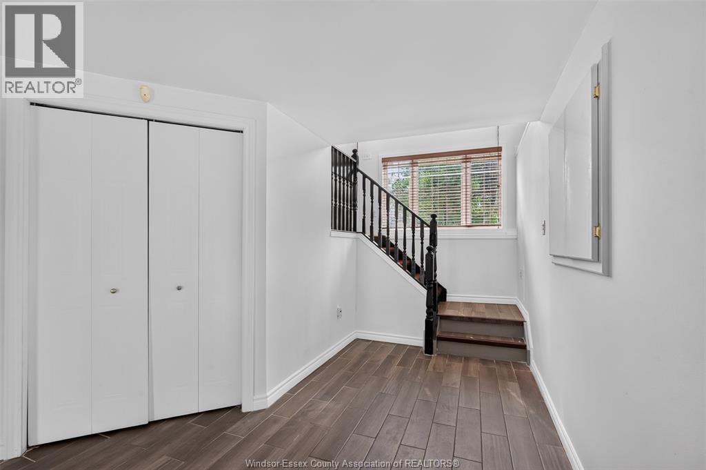828 Michael Drive, Tecumseh, ON - Indoor Photo Showing Other Room