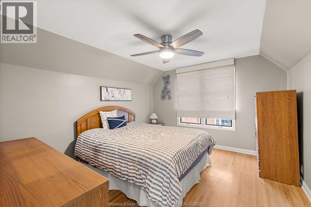 2594 Buckingham, Windsor, ON - Indoor Photo Showing Bedroom
