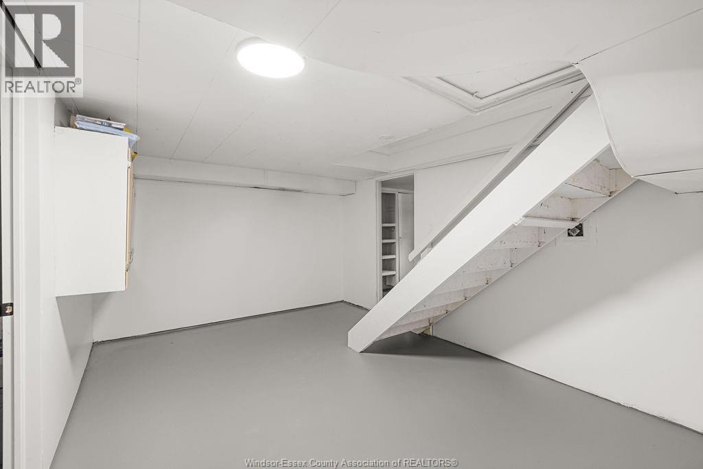 2594 Buckingham, Windsor, ON - Indoor
