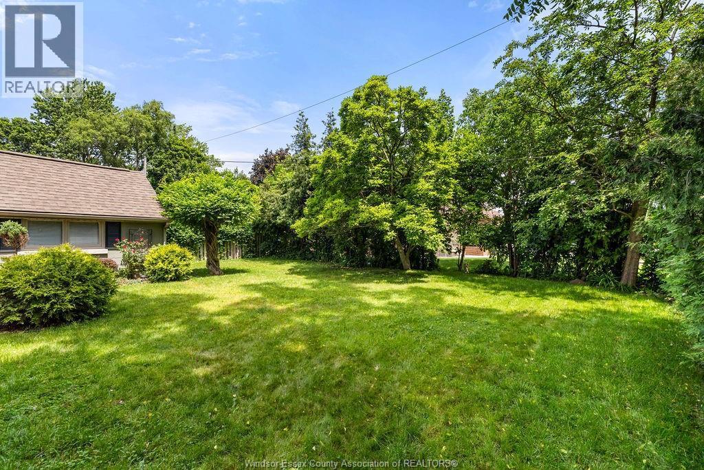 2594 Buckingham, Windsor, ON - Outdoor