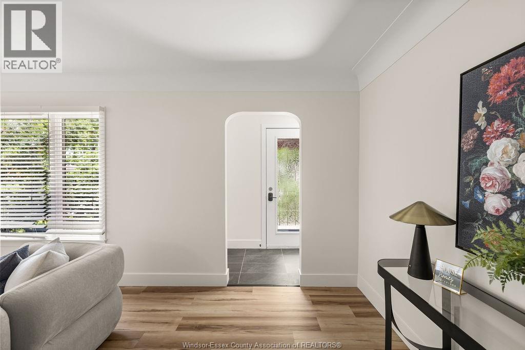 2594 Buckingham, Windsor, ON - Indoor Photo Showing Other Room