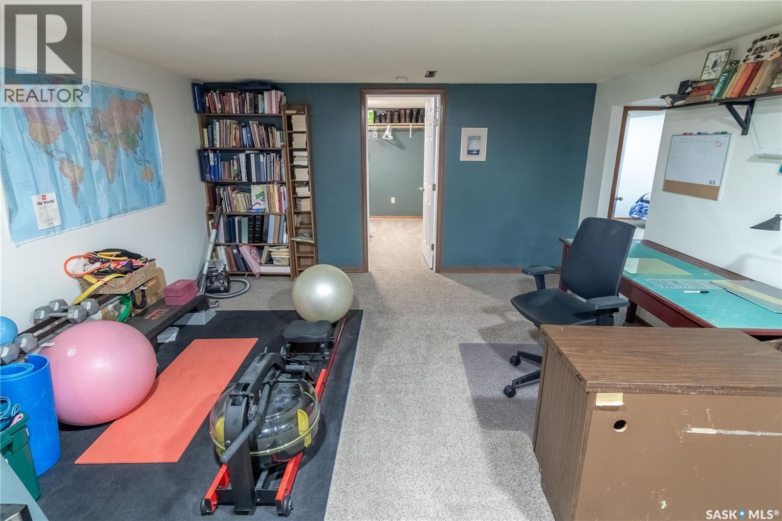 3708 Lakeview Avenue, Regina, SK - Indoor Photo Showing Office
