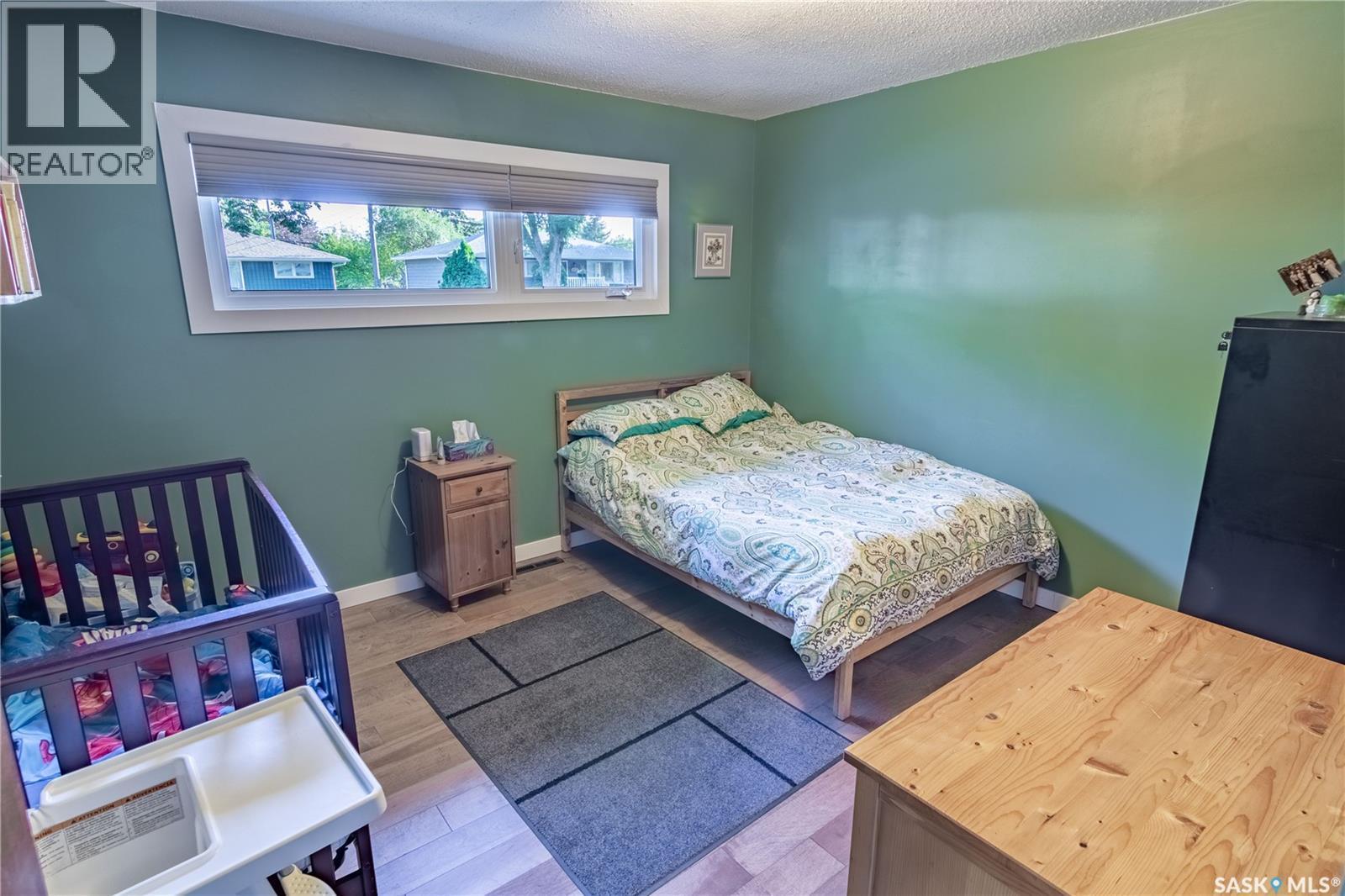 3708 Lakeview Avenue, Regina, SK - Indoor Photo Showing Bedroom