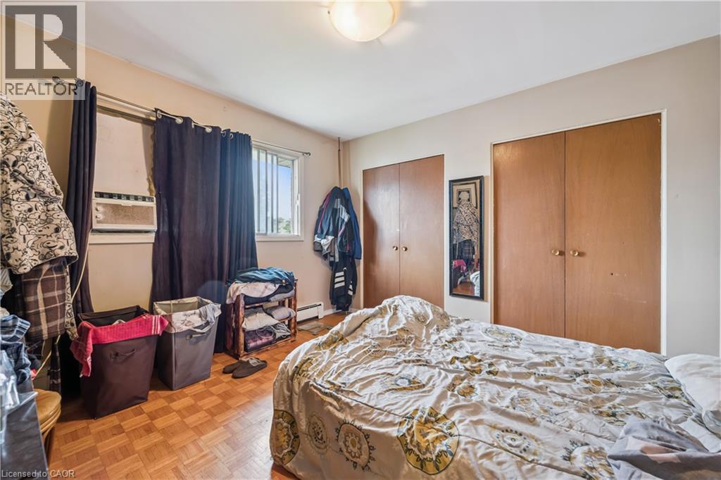 101 Secord Avenue, Kitchener, ON - Indoor Photo Showing Bedroom