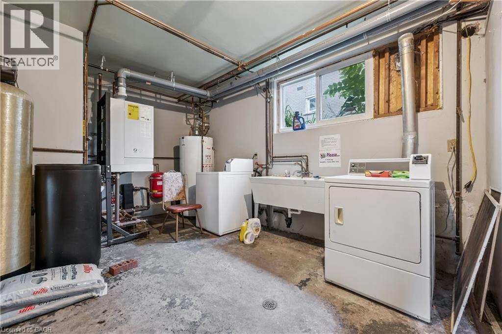 101 Secord Avenue, Kitchener, ON - Indoor Photo Showing Laundry Room