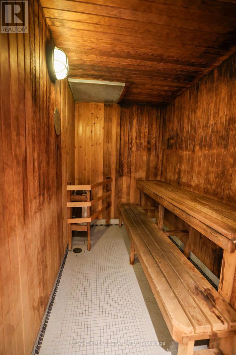 210 - 20 North Park Road, Vaughan, ON - Indoor Photo Showing Other Room