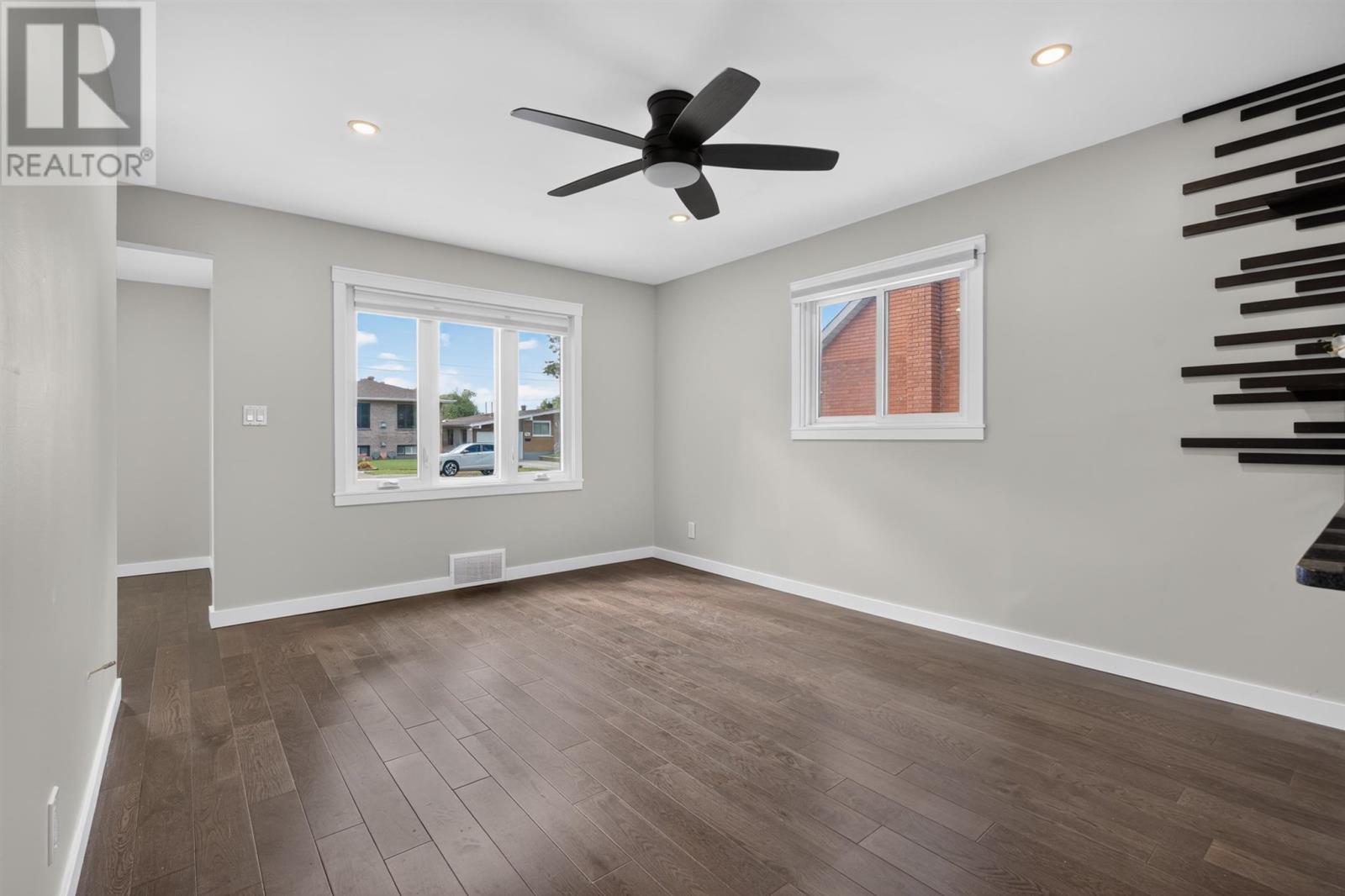 69 Grandview Ave, Sault Ste. Marie, ON - Indoor Photo Showing Other Room