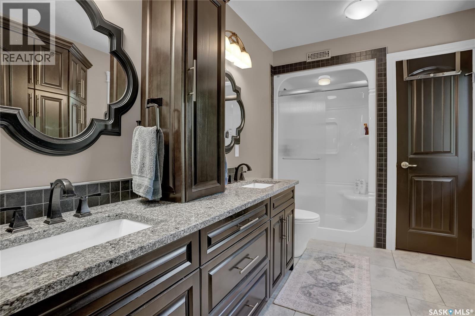 507 Tatanka Drive, Buffalo Pound Lake, SK - Indoor Photo Showing Bathroom