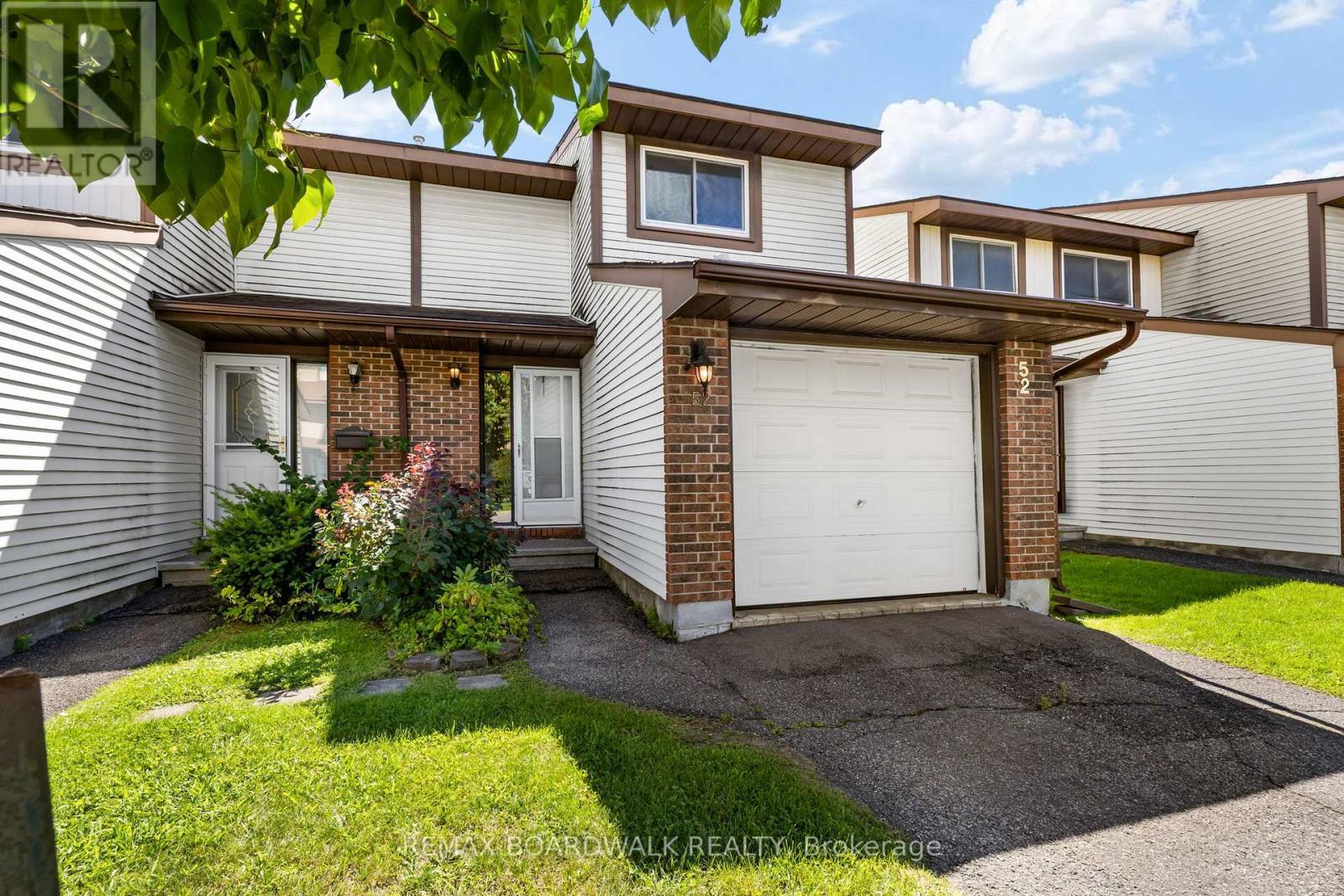 52 Baneberry Crescent, Ottawa, ON - Outdoor With Exterior