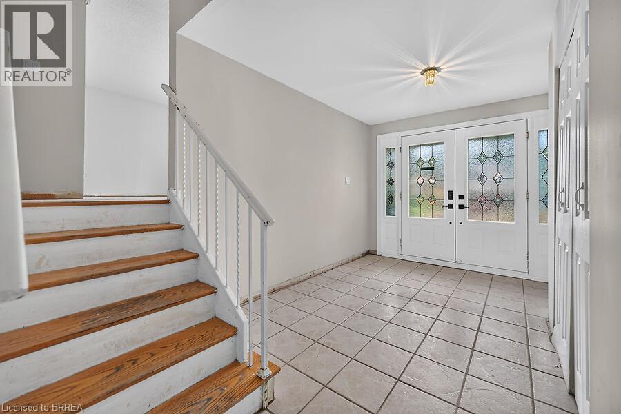 5371 Riverside Drive, Burlington, ON - Indoor Photo Showing Other Room
