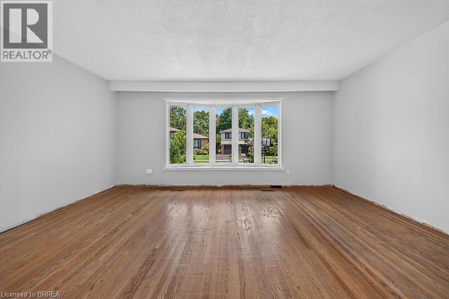 5371 Riverside Drive, Burlington, ON - Indoor Photo Showing Other Room