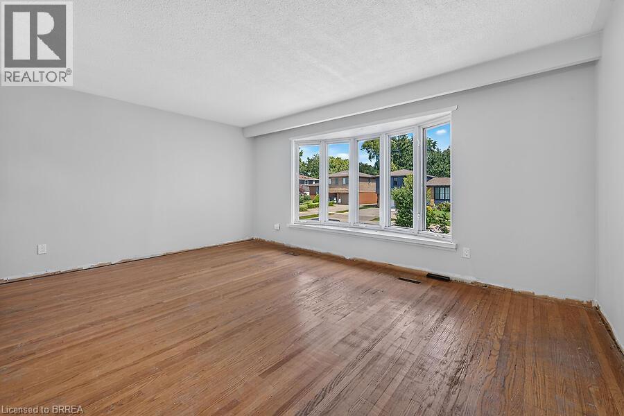 5371 Riverside Drive, Burlington, ON - Indoor Photo Showing Other Room