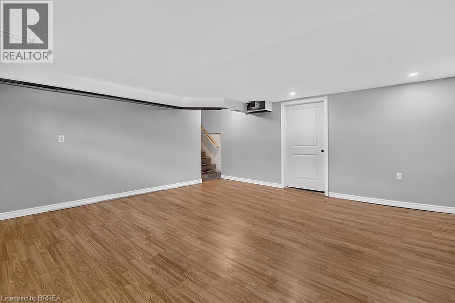 5371 Riverside Drive, Burlington, ON - Indoor Photo Showing Other Room