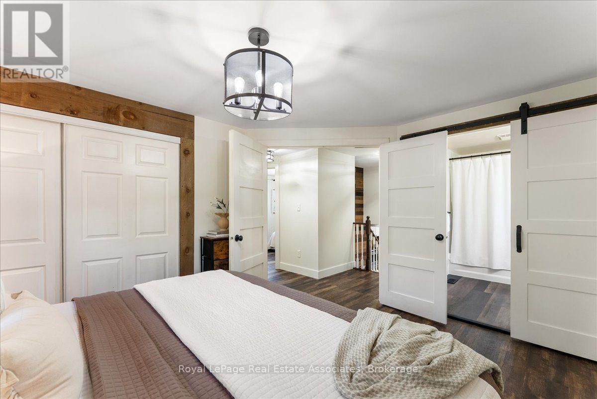 1464 Trowbridge Drive, Oshawa, ON - Indoor Photo Showing Bedroom