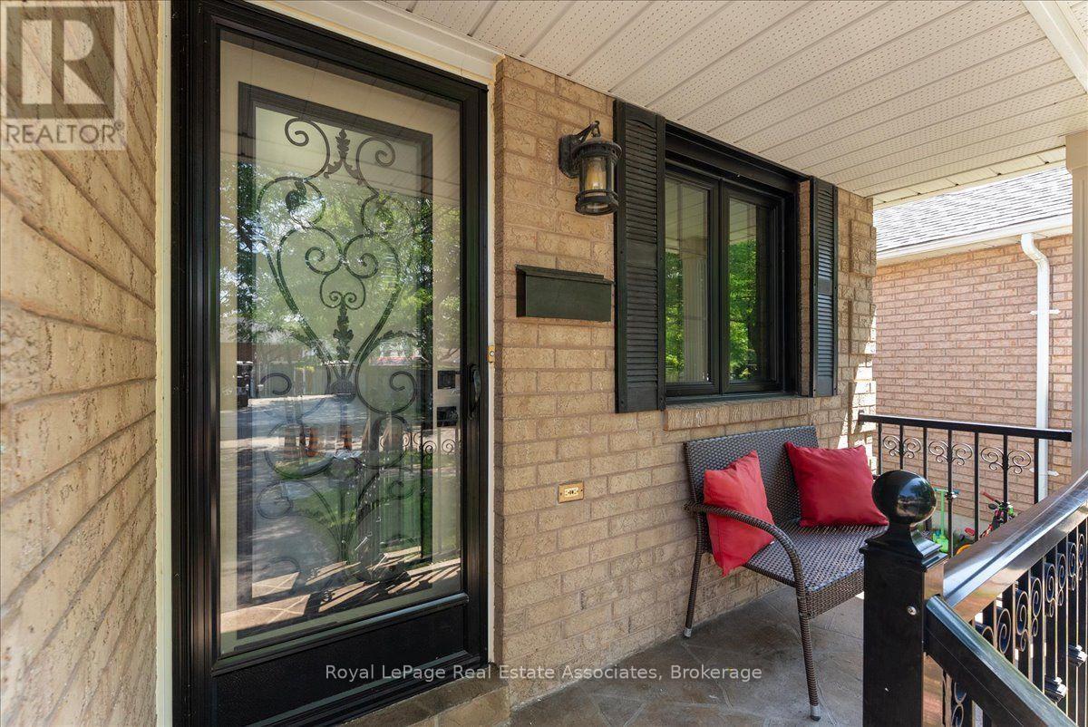 1464 Trowbridge Drive, Oshawa, ON - Outdoor With Deck Patio Veranda With Exterior