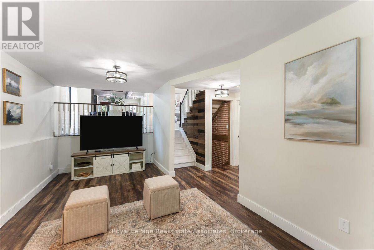 1464 Trowbridge Drive, Oshawa, ON - Indoor Photo Showing Other Room