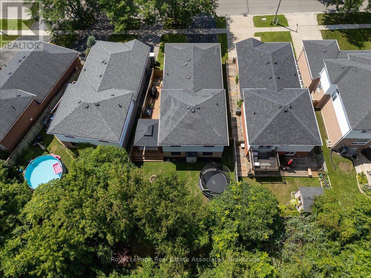 1464 Trowbridge Drive, Oshawa, ON - Outdoor