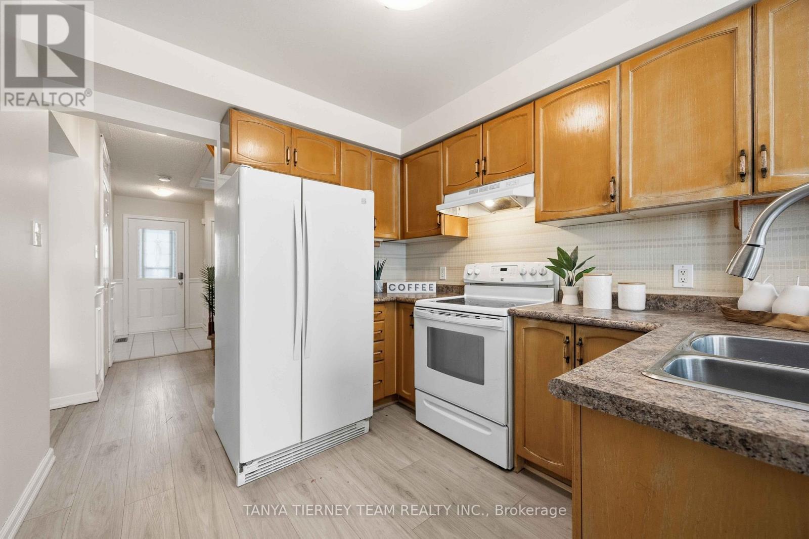 60 Pidduck Street, Clarington, ON - Indoor Photo Showing Kitchen With Double Sink