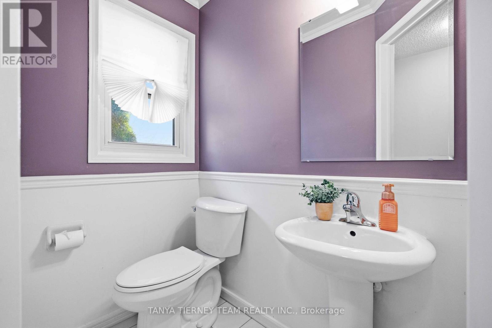 60 Pidduck Street, Clarington, ON - Indoor Photo Showing Bathroom
